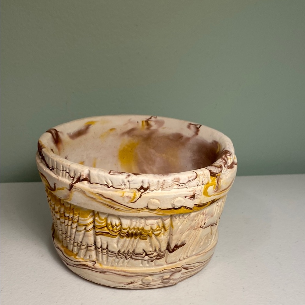 Comanche Pottery Inc #0099 Bucket Planter